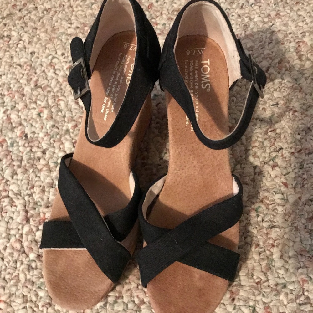 Tons women’s wedges